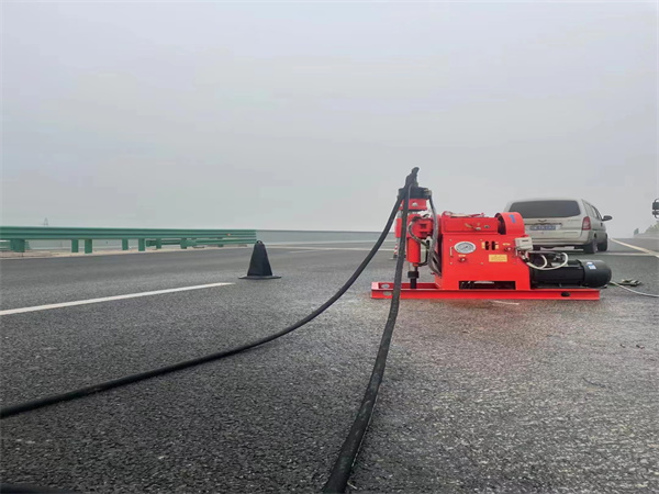 分宜马路路基路面开裂下沉注浆加固灌浆